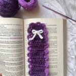 Crochet Bookmark With Bow