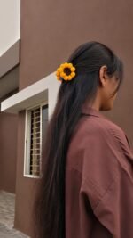 Sunflower Clutcher - Image 2