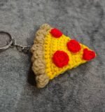 Crochet Pizza Keychain - Image 4
